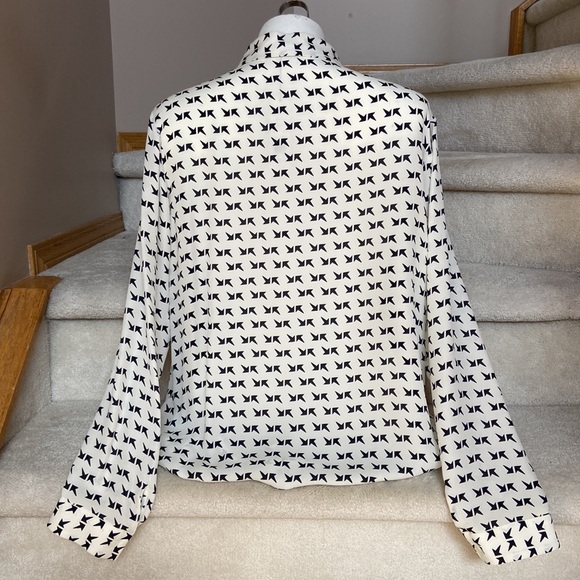 nwt theory silk top - Picture 2 of 6